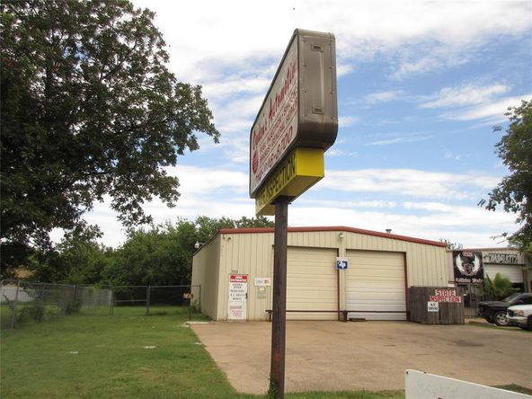 808 S Hampton Rd, Dallas, TX 75208